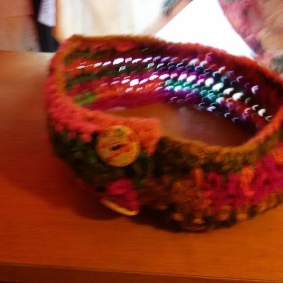 Hair bands hand crocheted in many multiple colors - Picture 7 of 7